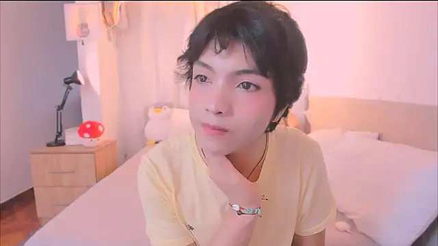 AllanYong18 online show from February 7, 12:34 pm