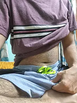 TOPMOON001 online show from July 13, 7:16 pm