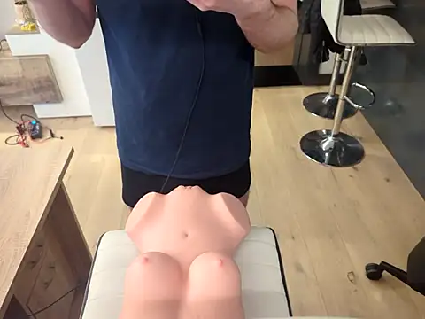 MacPlesure online show from January 20, 2:03 pm