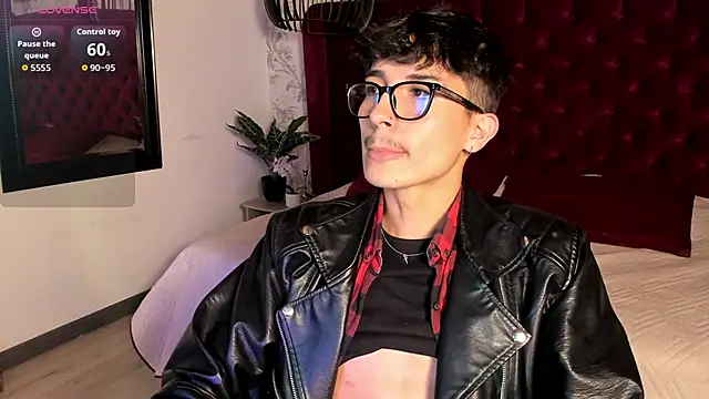 tim  fox online show from February 9, 12:21 pm