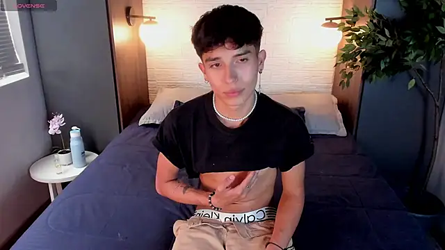 tim  fox online show from March 8, 7:51 pm