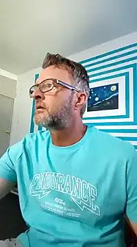 itsmeyes69 online show from February 4, 8:35 am