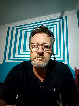 itsmeyes69 online show from February 11, 10:18 pm