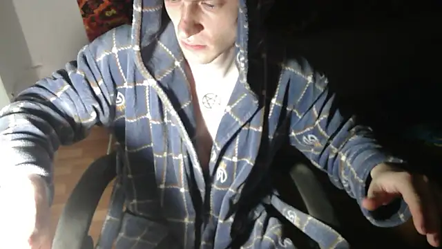 Snapshot of johnny_positive chatting on October 25, 4:25 am johnny positive online show from October 25, 4:25 am