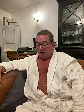 MountJohnXL online show from April 13, 11:05 pm