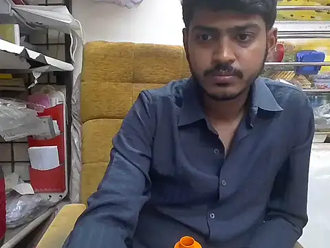 cute modell online show from February 4, 12:44 pm