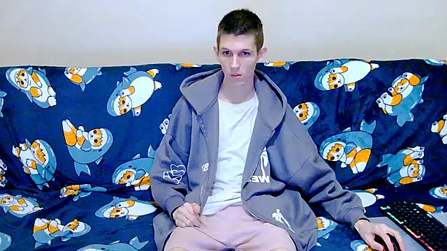 Lester Broo online show from December 5, 9:55 pm