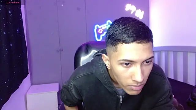 Snapshot of HarolddXL chatting on January 20, 12:28 pm HarolddXL online show from January 20, 12:28 pm