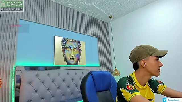 Snapshot of HarolddXL chatting on October 2, 1:48 pm HarolddXL online show from October 2, 1:48 pm