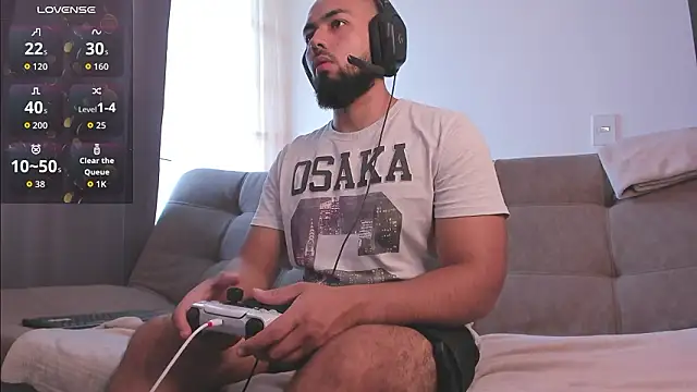 arturguy00 online show from January 18, 9:39 pm