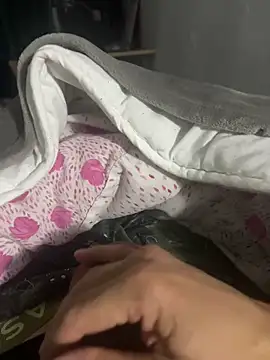 Snapshot of zoltard_1911 chatting on January 17, 1:57 am zoltard 1911 online show from January 17, 1:57 am