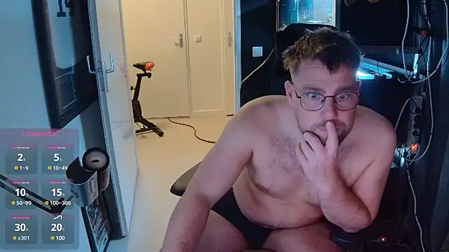 justinitt online show from February 8, 9:04 pm