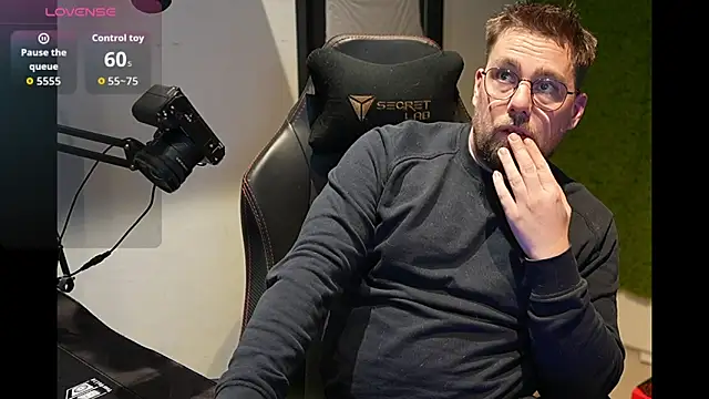 justinitt online show from December 14, 8:05 pm