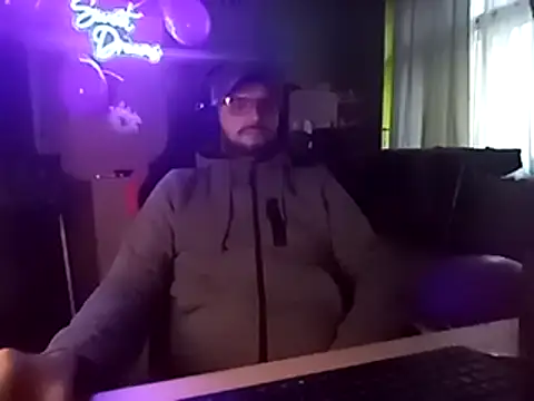 stary-w-kalesonach online show from February 17, 3:53 pm