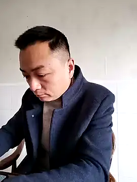 Snapshot of swg176 chatting on March 5, 12:49 am swg176 online show from March 5, 12:49 am