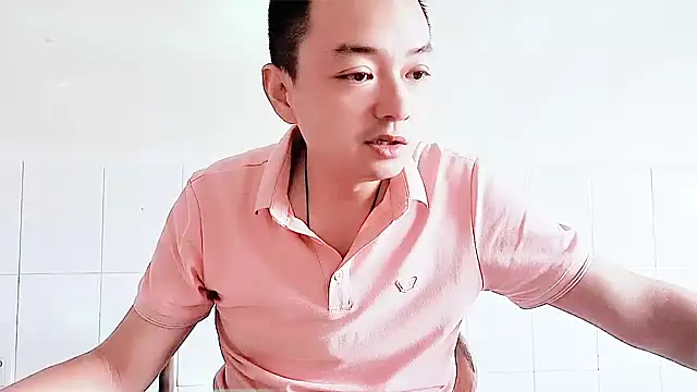 Snapshot of swg176 chatting on October 2, 2:59 am swg176 online show from October 2, 2:59 am