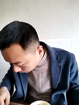 Snapshot of swg176 chatting on March 8, 2:10 am swg176 online show from March 8, 2:10 am