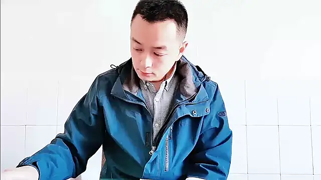 Snapshot of swg176 chatting on October 22, 7:34 am swg176 online show from October 22, 7:34 am