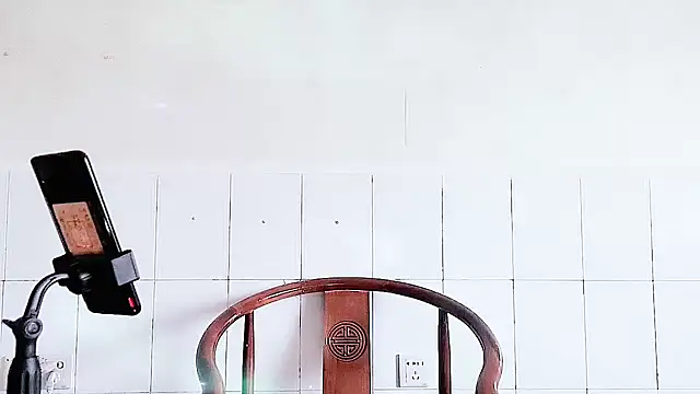 Snapshot of swg176 chatting on September 23, 8:13 am swg176 online show from September 23, 8:13 am