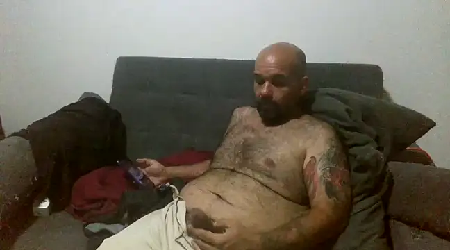 Snapshot of Chubi6669 chatting on February 5, 10:33 pm Chubi6669 online show from February 5, 10:33 pm