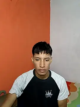 Snapshot of matteo_rivas chatting on January 15, 5:05 pm matteo rivas online show from January 15, 5:05 pm