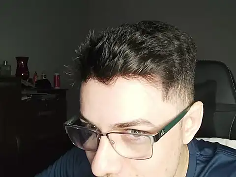 Dyllan   online show from October 28, 2:03 am