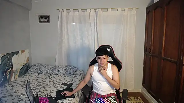 xxxcocorood online show from December 2, 10:59 pm