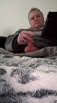 Snapshot of Paolo7619 chatting on February 11, 8:26 am Paolo7619 online show from February 11, 8:26 am