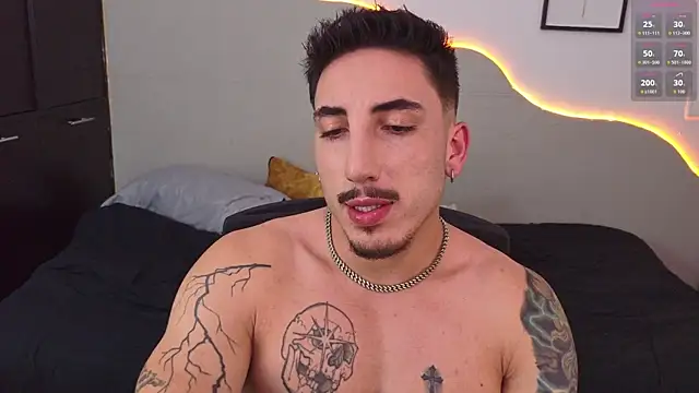 dylanspencer28 online show from May 28, 12:30 am