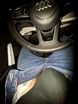 Nzino1983 online show from April 10, 9:22 pm