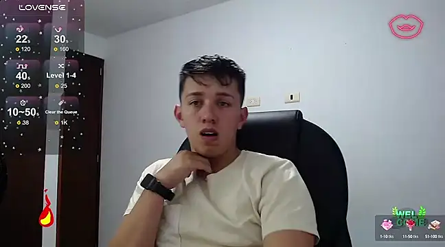 Snapshot of Alan_red chatting on February 27, 1:35 am Alan red online show from February 27, 1:35 am