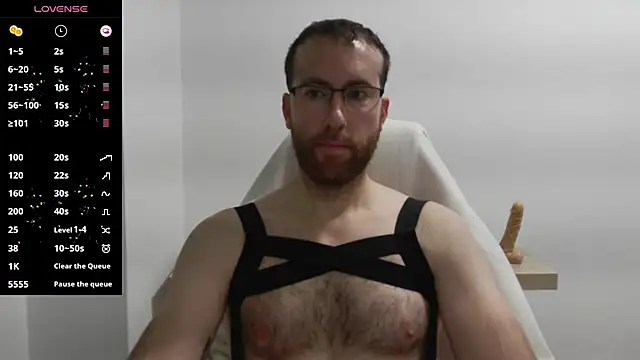 Snapshot of machohiberiko chatting on February 12, 7:56 pm machohiberiko online show from February 12, 7:56 pm