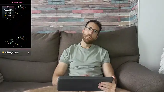 Snapshot of machohiberiko chatting on October 27, 4:20 pm machohiberiko online show from October 27, 4:20 pm