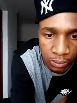 sydmanyoba online show from December 15, 5:26 am