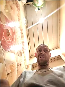 MaxDevilWhite online show from November 17, 10:18 am