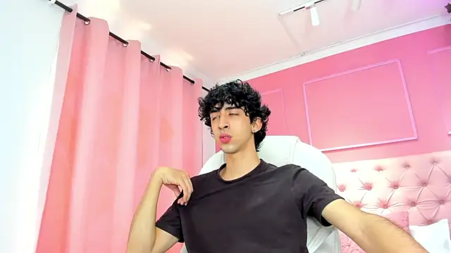 Alezzandro  online show from January 30, 2:36 pm