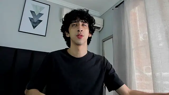 Alezzandro  online show from March 4, 2:21 pm