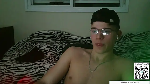 vitorsafado19 online show from November 3, 2:26 am