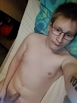 Arttuforyounakedboy online show from March 1, 4:34 am