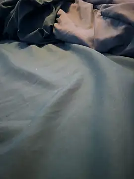 luiriv04 online show from February 1, 6:21 am