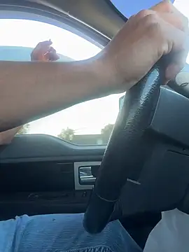 luiriv04 online show from October 3, 1:49 pm