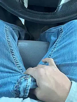 luiriv04 online show from January 23, 7:40 pm