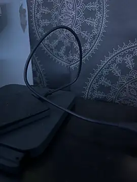 luiriv04 online show from March 8, 8:40 am