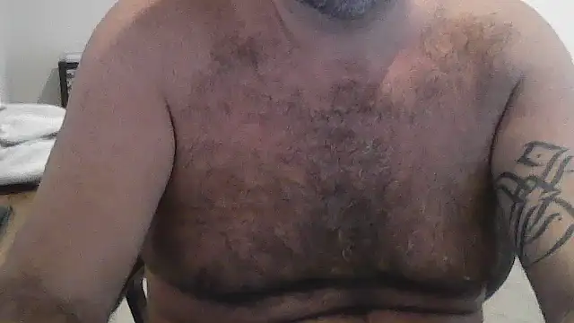 Snapshot of harrychest chatting on October 15, 2:35 pm harrychest online show from October 15, 2:35 pm