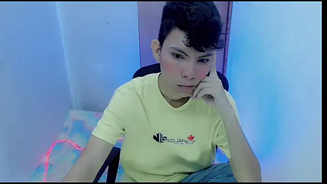 Alexxx lov online show from February 2, 12:35 pm