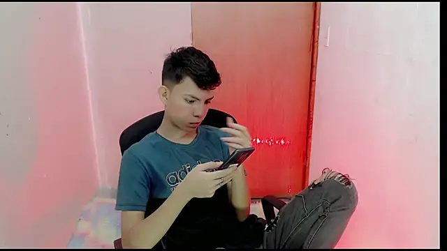 Alexxx lov online show from February 10, 12:39 pm