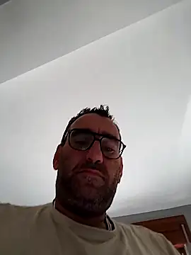 Snapshot of Hardasanut chatting on October 12, 10:31 am Hardasanut online show from October 12, 10:31 am