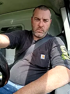 thickdaddy2982 online show from March 19, 7:38 pm