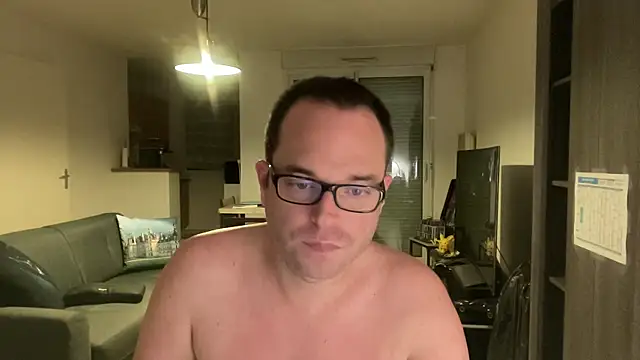 Funnyjul31 online show from January 18, 6:21 pm