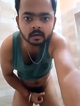 guavam65 online show from January 31, 8:51 pm